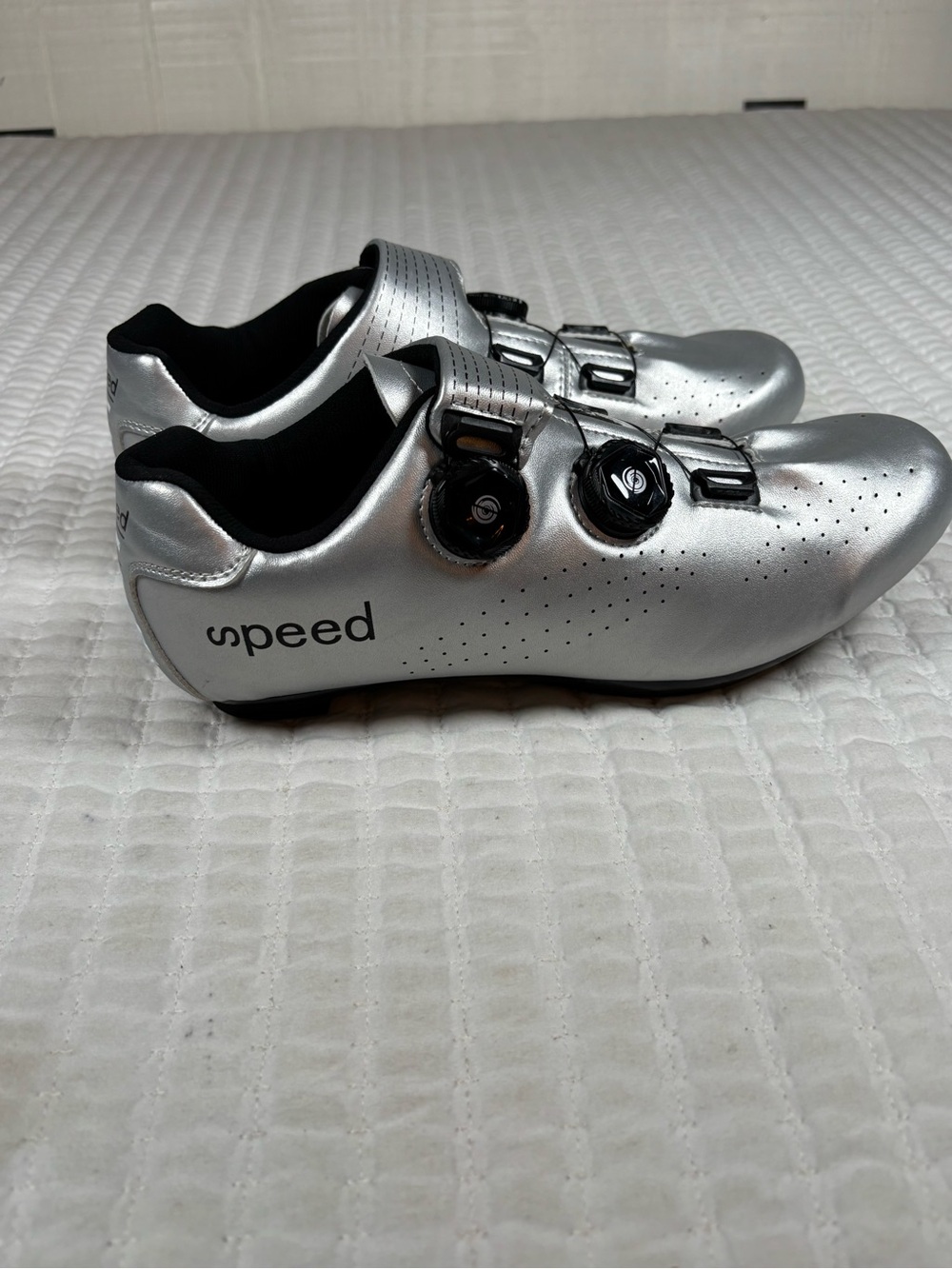 Speed Road Cycling Shoes Silver Dual Dial 3-Bolt Clipless EU 43 Bike Shoes